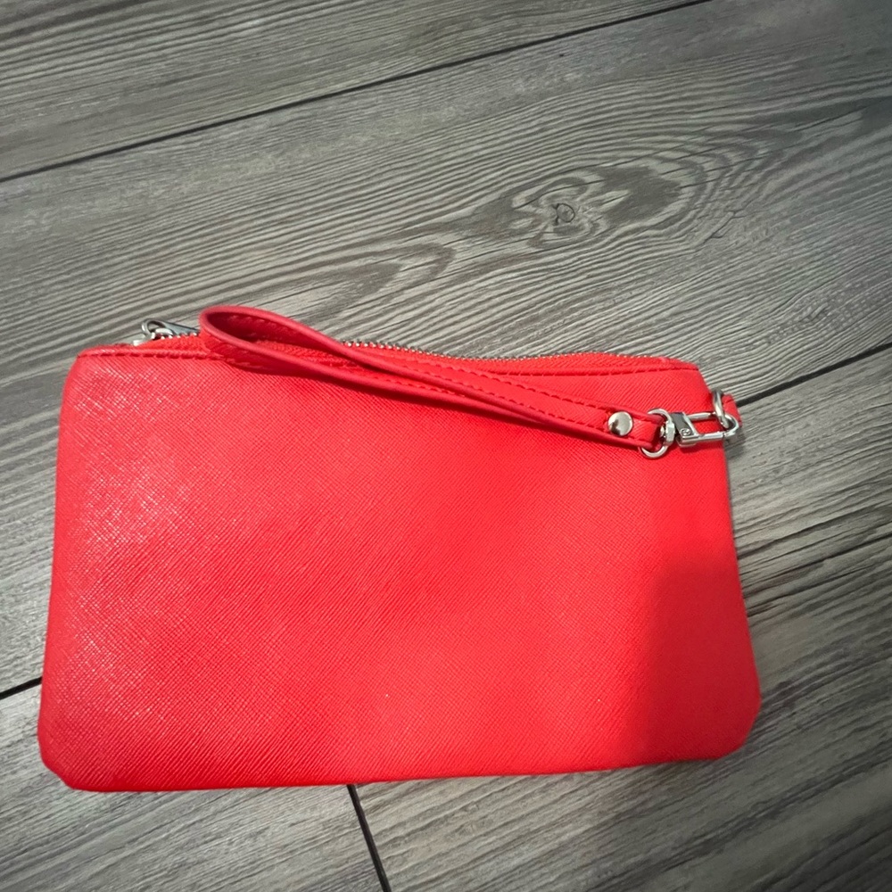 Express wristlet